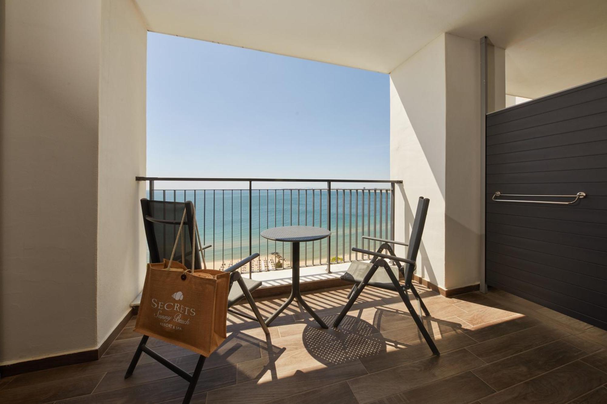 Secrets Sunny Beach Resort & Spa (Adults Only) 客房 照片 Balcony of a hotel room